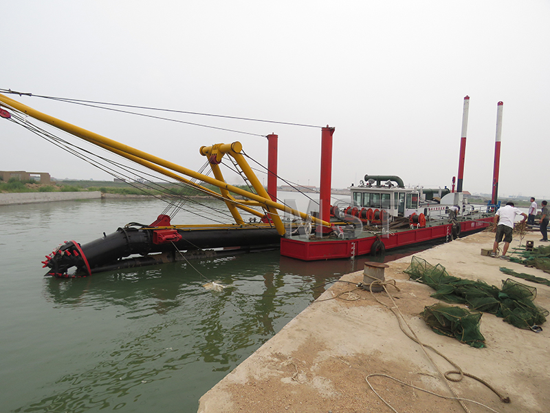 18inch 4000m3 Cutter Suction Sand Dredger