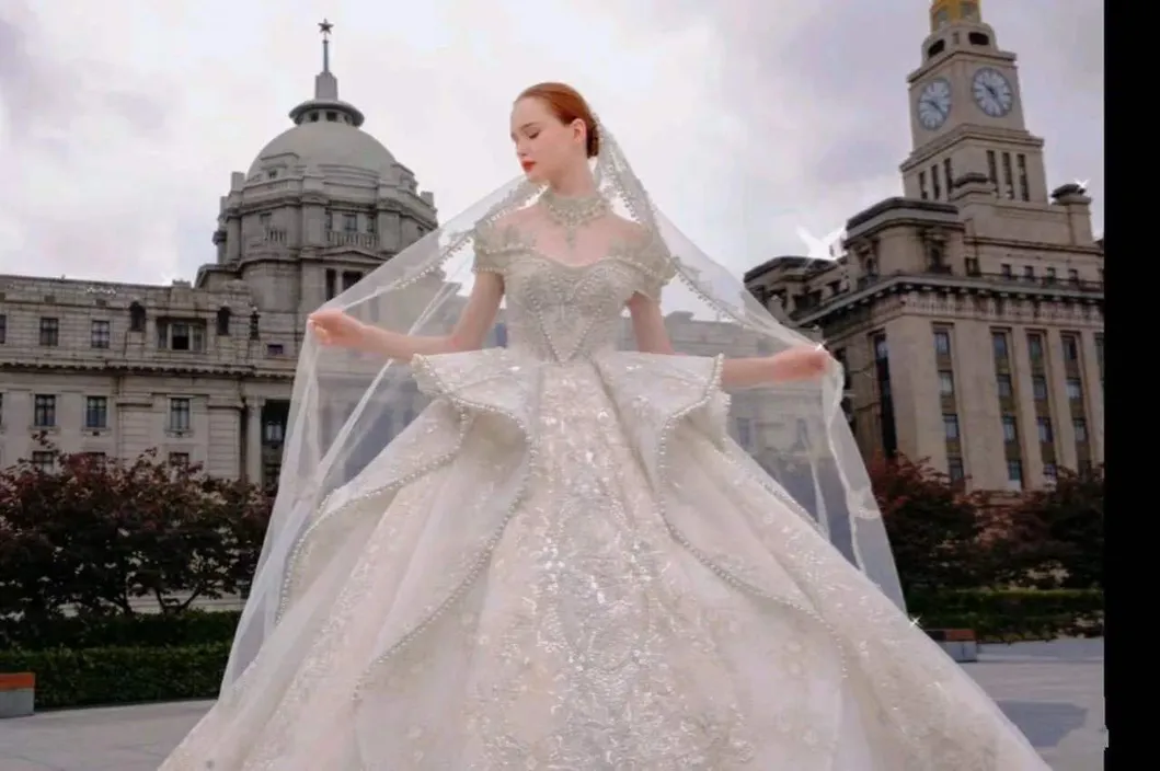 Heavy Beading Crystals Arabic Dubai Bridal Ball Gowns Dots Tulle Lace Wedding Dresses >10kg