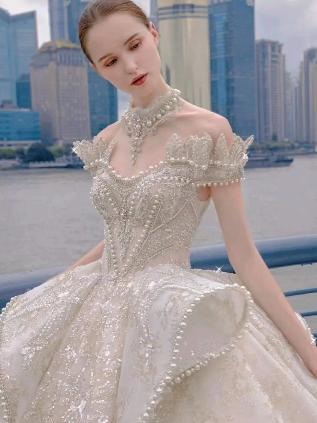 Heavy Beading Crystals Arabic Dubai Bridal Ball Gowns Dots Tulle Lace Wedding Dresses >10kg