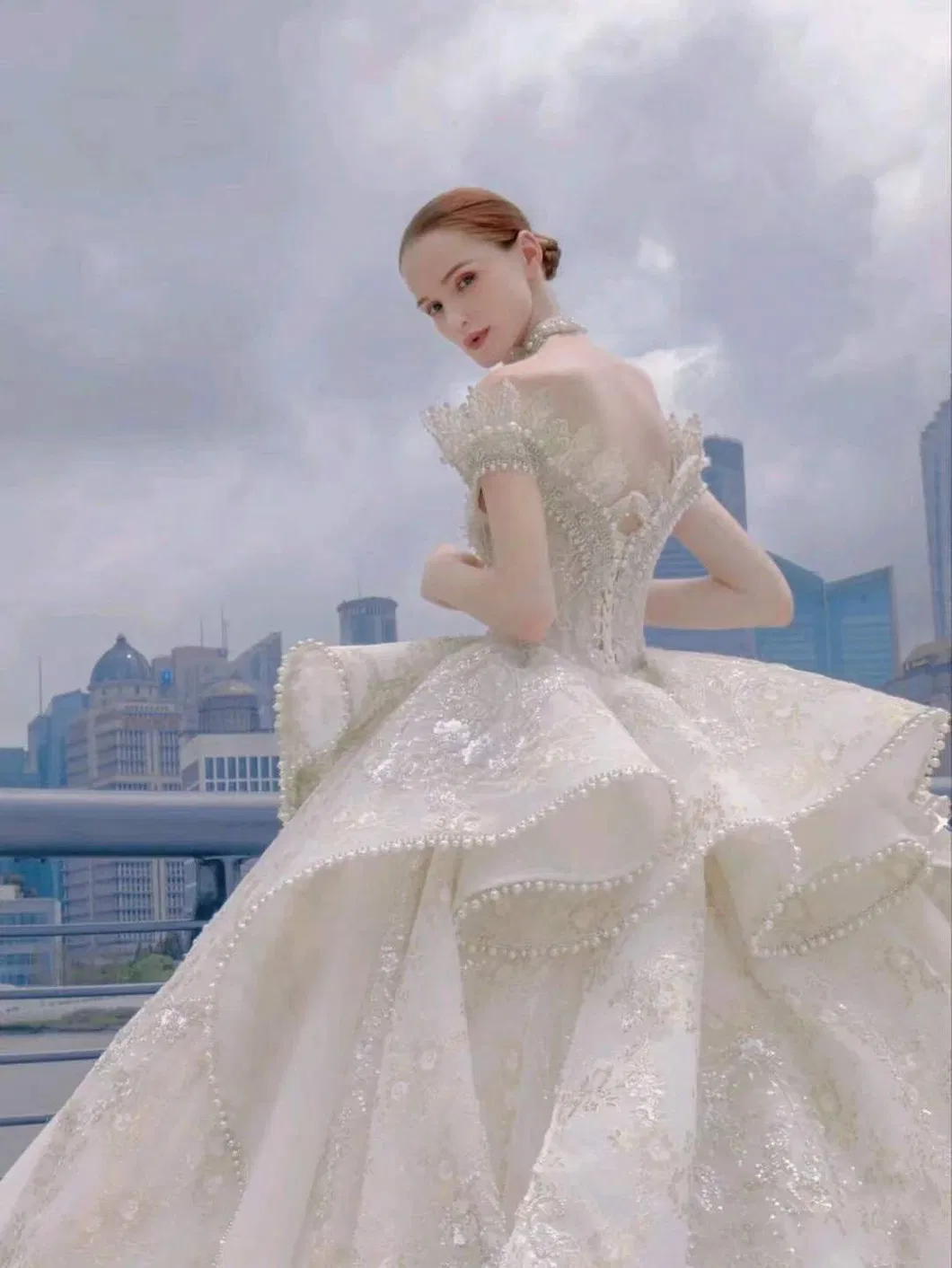 Heavy Beading Crystals Arabic Dubai Bridal Ball Gowns Dots Tulle Lace Wedding Dresses >10kg