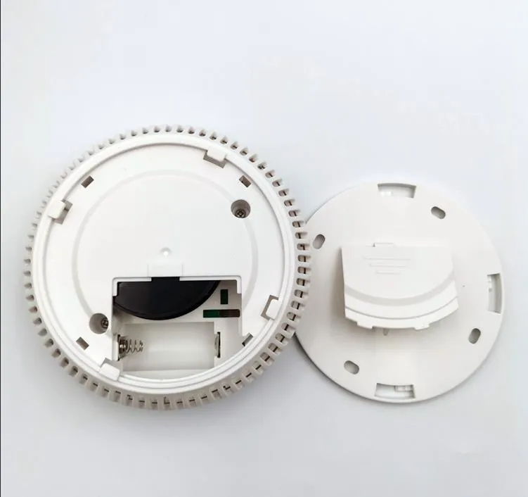 New Product En14604 Tuya APP Control Photoelectric Optical WiFi Smart Smoke Detector for Home Security