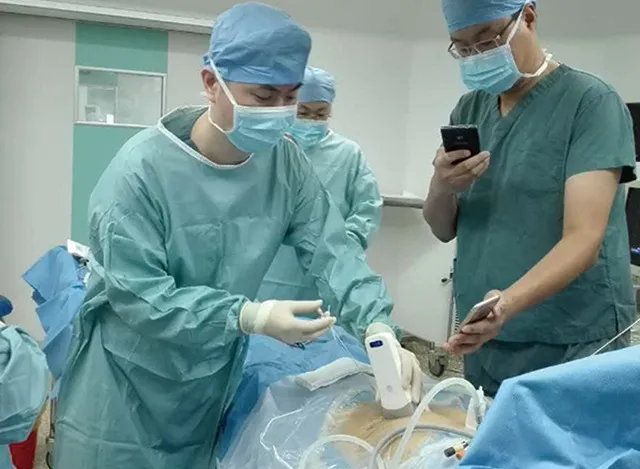 Three-in-One Wireless HD Imaging Color Doppler Ultrasound/128 Matrix HD Ultrasound Color Doppler Scanner/2D Portable Ultrasound Doppler