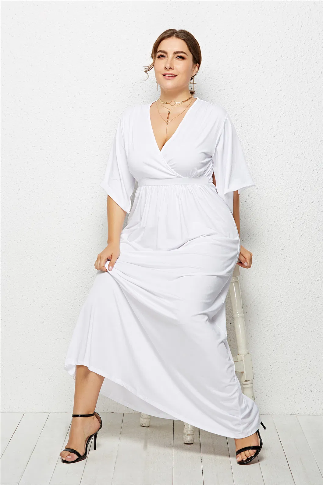 Women Plus Size Dress Pure Color V-Neck Dress Middle Sleeve Muslim Dress in Stock Ropa Mujer