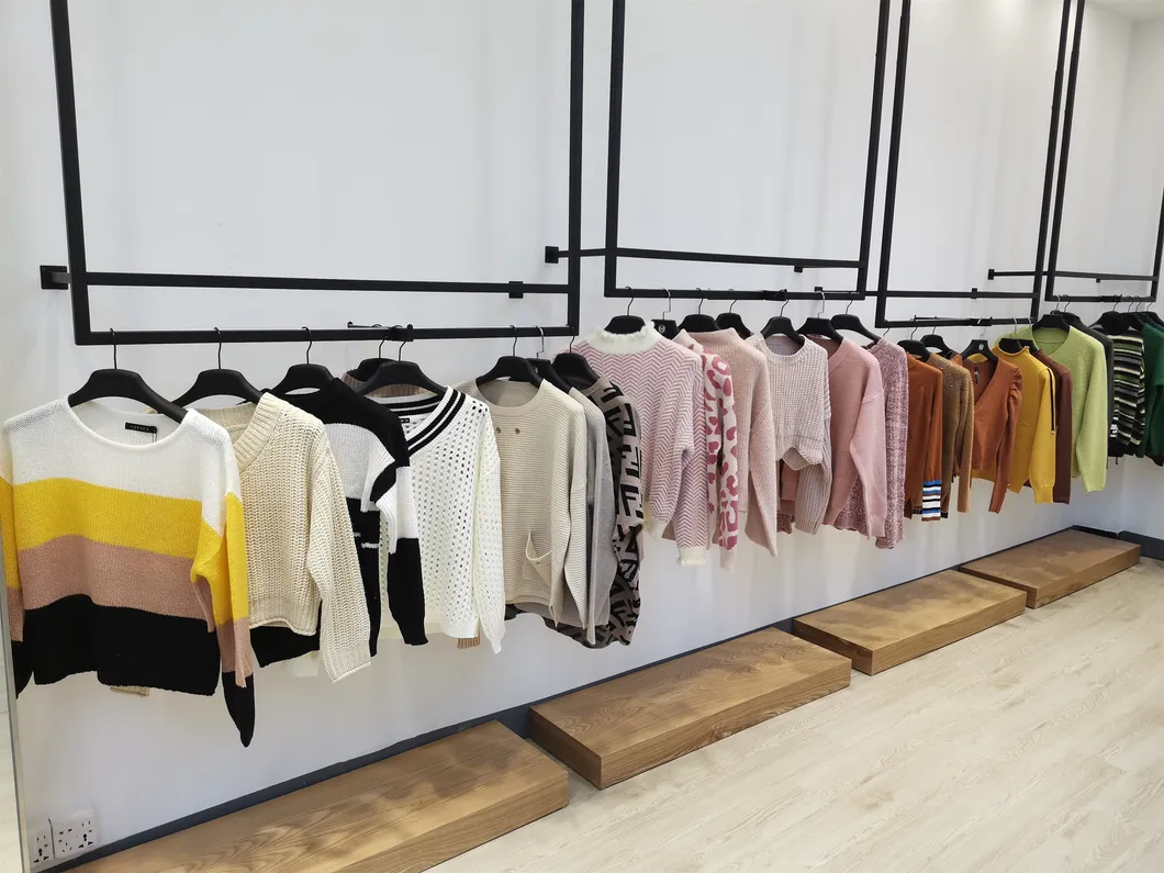 Women Plus Size Dress Pure Color V-Neck Dress Middle Sleeve Muslim Dress in Stock Ropa Mujer